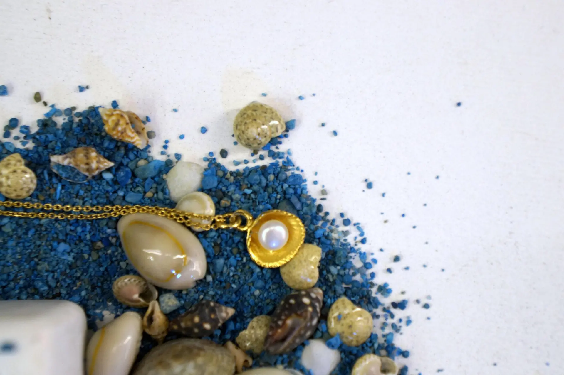 Nature-Inspired Sterling Silver Necklace with Freshwater Pearl - Dainty Handmade Jewelry - Image 4