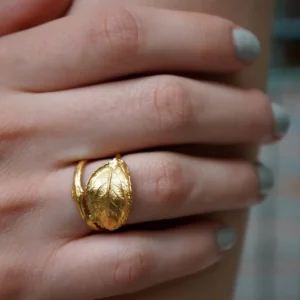 Rose Leaf Ring: Delicate Twig Motif - 18k Gold Plated Brass