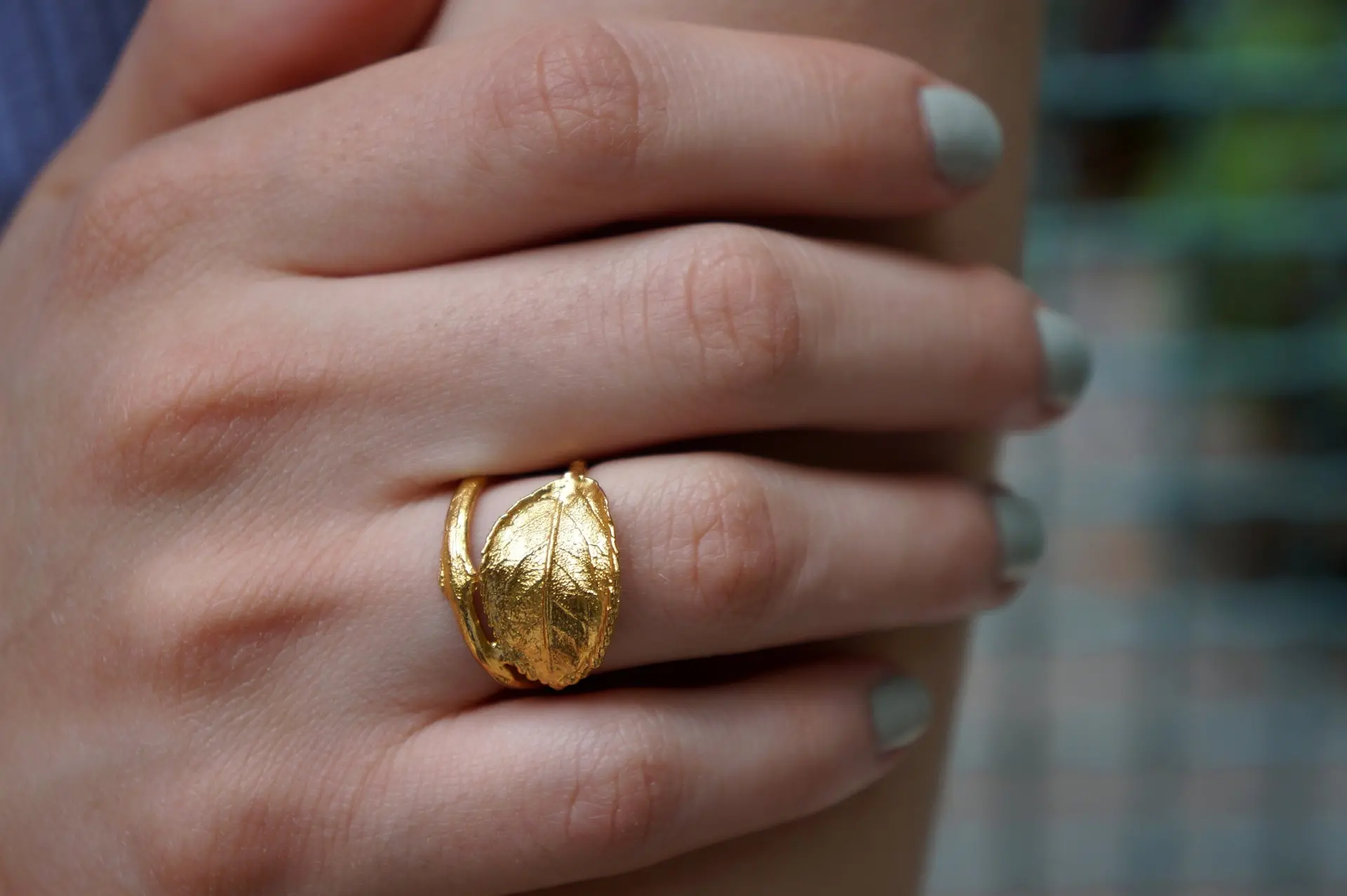 Rose Leaf Ring: Delicate Twig Motif - 18k Gold Plated Brass