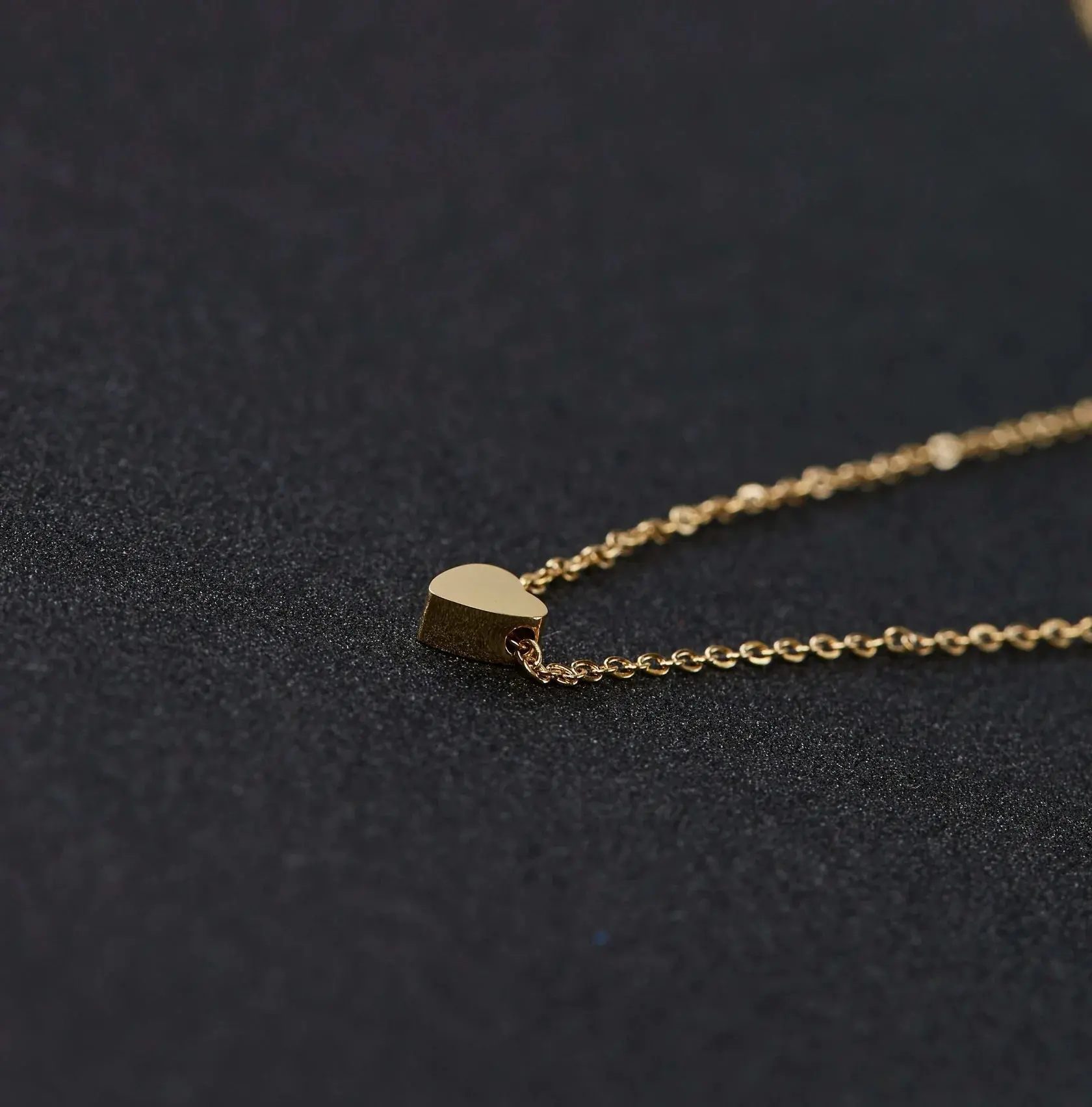 Tiny Heart Necklace - Image 3